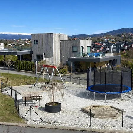 Modern House In 15 Min To 10 Min To Airport